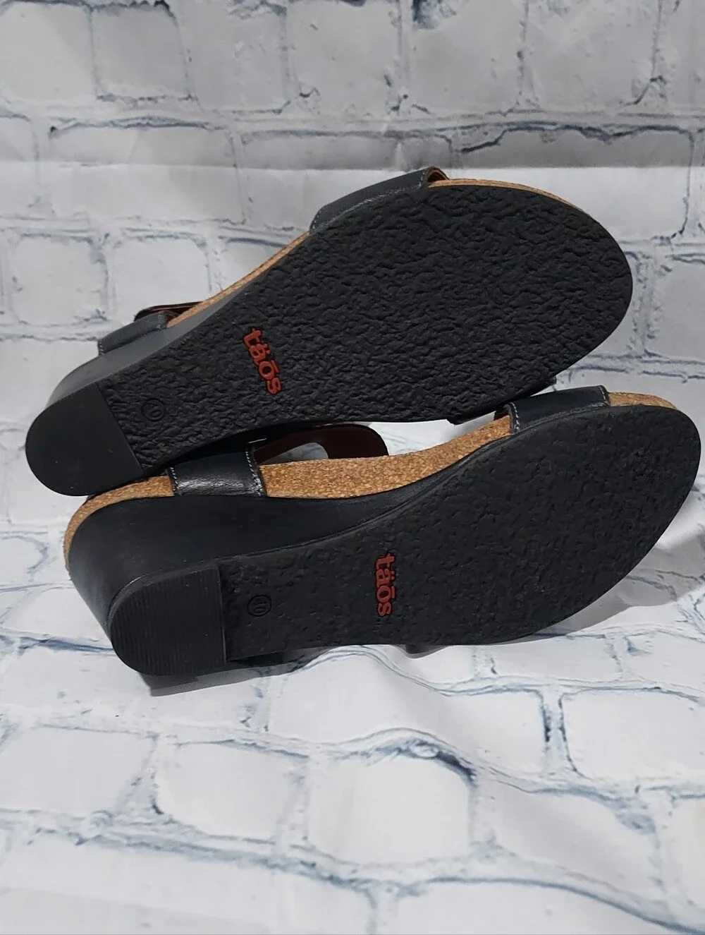 TAOS Carousel Wedge Comfort Sandal Leather Minimal Capsule 9-9.5  EU 40 Black